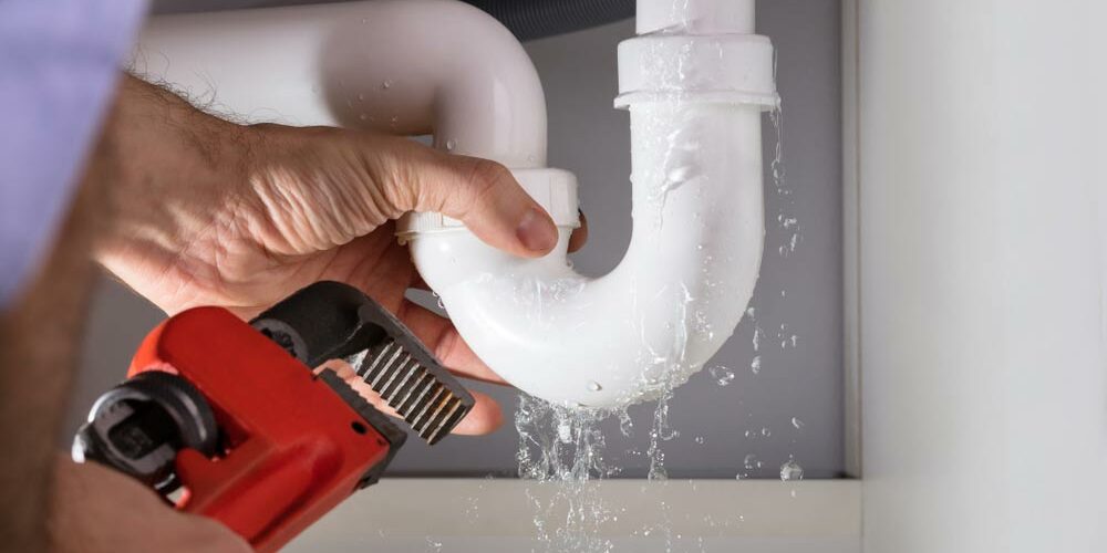 4 Plumbing Quick Fixes You Should Learn
